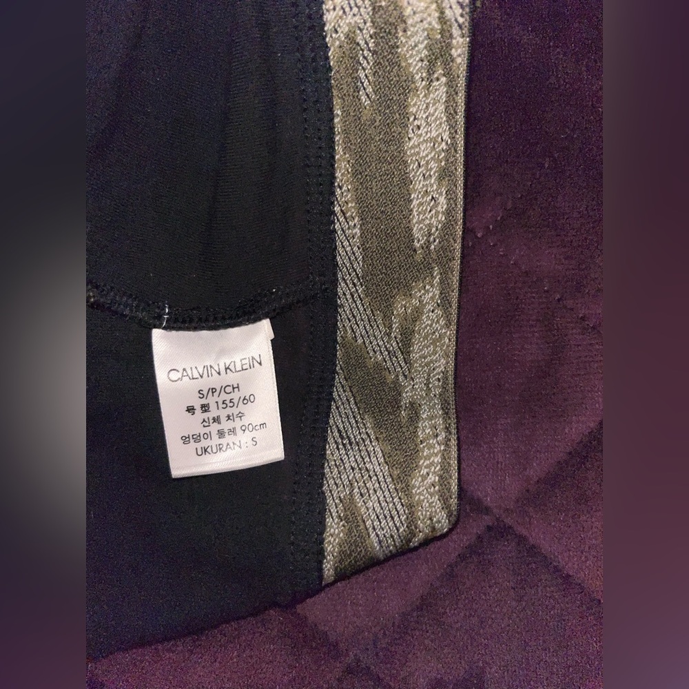 NWOT Calvin Klein Camo Print Sports Bra - Picture 4 of 7